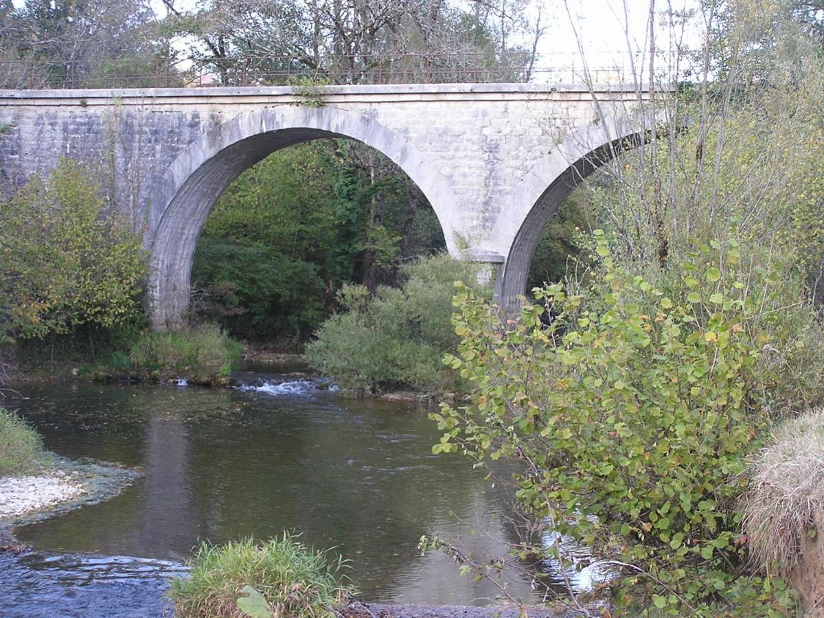 فيلا Gite De L'Ancheronne 12 Couchages Spa Lavans-sur-Valouse المظهر الخارجي الصورة